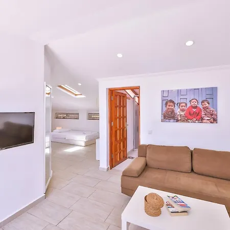 Yoga House 2*