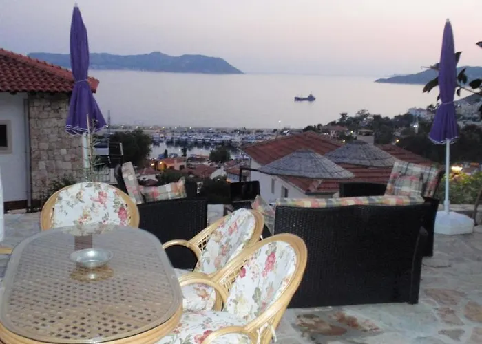 Yoga House Szálloda 2*