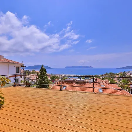 Yoga House מלון 2*